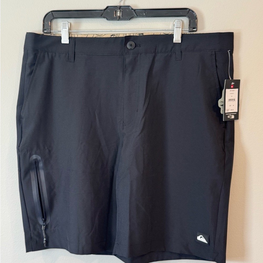 Quicksilver Men’s Board Shorts Black NEW Size 36 Stretch